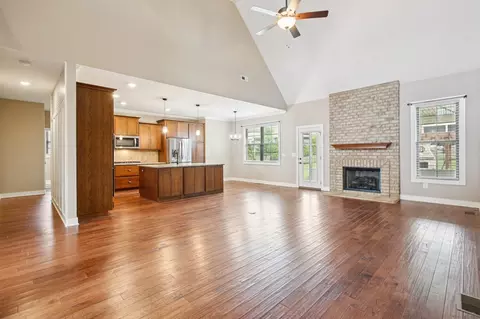 207 Manscoe Pl, Clarksville, TN 37043
