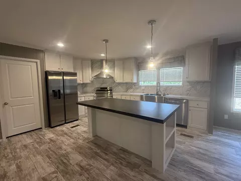 641 Woodland Rd, Hohenwald, TN 38462