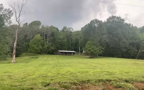 2832 New Harmony Rd, Hartsville, TN 37074