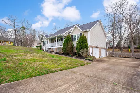 1510 Ribbonwood Dr, Soddy Daisy, TN 37379