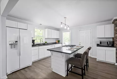 Kitchen - 171 Eagle Nest Ct, Dover, TN 37058 photo 1 of 3