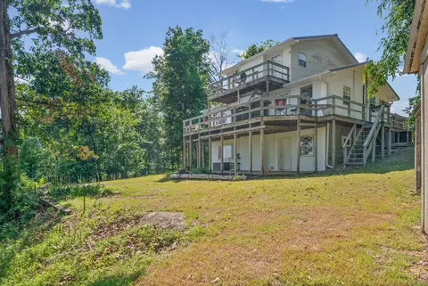 Exterior - 171 Eagle Nest Ct, Dover, TN 37058 photo 5 of 7