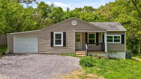9 Virginia Ave, Rossville, GA 30741