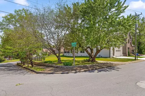 920 Forest Ave, Chattanooga, TN 37405