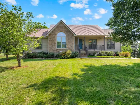 925 N Vine St, Winchester, TN 37398