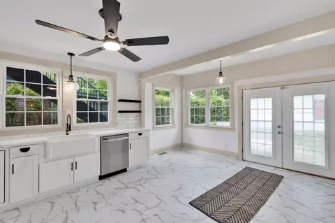 Entry Way - 308 Walnut St, Springfield, TN 37172 photo 1 of 2