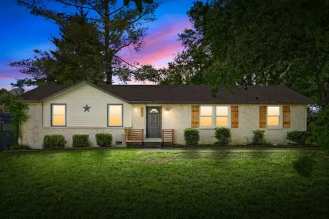 211 Tobacco Rd, Clarksville, TN 37042