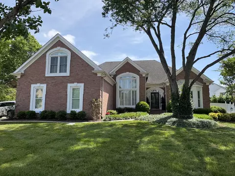 2102 Stillwell Ct, Murfreesboro, TN 37130