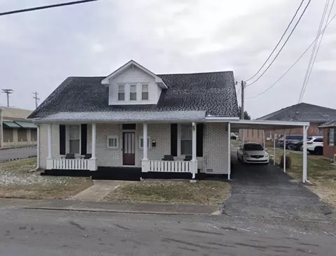 305 College St, Lafayette, TN 37083