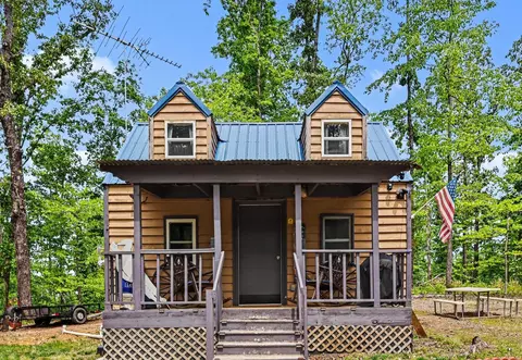 4179 Beaver Bend Dr NE, Nunnelly, TN 37137
