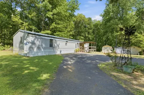 104 Enfield Dr, Beechgrove, TN 37018