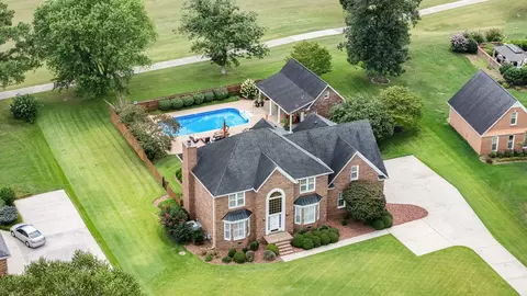 104 Saint Andrews Pl, Tullahoma, TN 37388