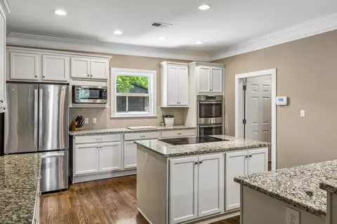 Kitchen - 182 Trinity Rd, Franklin, TN 37067 photo 4 of 7