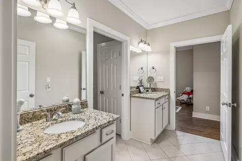 Bath - 182 Trinity Rd, Franklin, TN 37067 photo 3 of 8