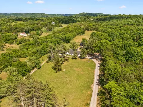 View/Area - 182 Trinity Rd, Franklin, TN 37067 photo 6 of 7