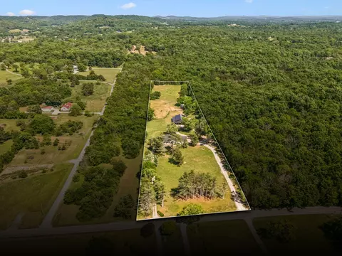 View/Area - 182 Trinity Rd, Franklin, TN 37067 photo 1 of 7