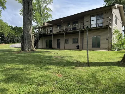 Exterior - 1225 Williams St, Decherd, TN 37324 photo 5 of 7
