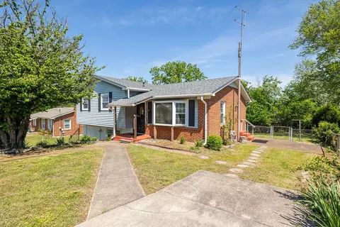 107 Gardendale Dr, Columbia, TN 38401