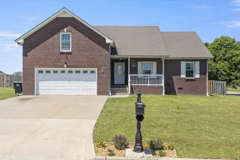 3740 Wheatfield Ln, Clarksville, TN 37040