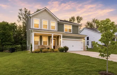 599 Ballard Dr, White House, TN 37188