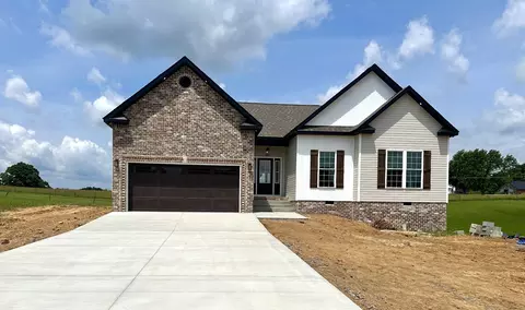 77 Bakersfield Dr, Cadiz, KY 42211