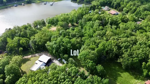 84 Lakeview Dr, Eva, TN 38333
