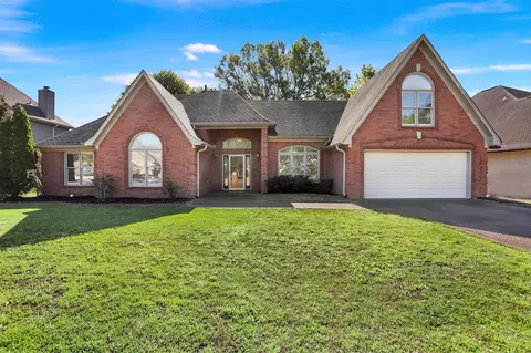 1130 Sugar Ln, Collierville, TN 38017