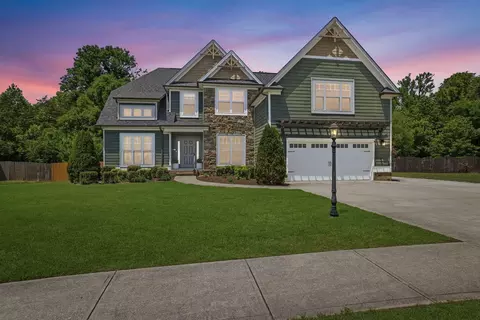 6727 Neville Dr, Ooltewah, TN 37363