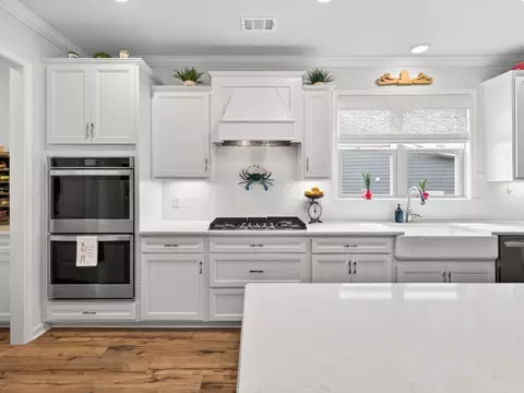 Kitchen - 1055 Sumner Grv, Spring Hill, TN 37174 photo 3 of 3
