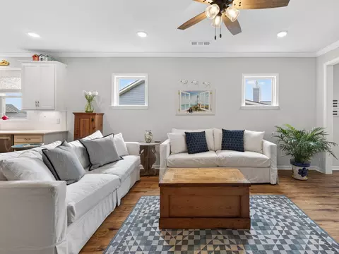 Living - 1055 Sumner Grv, Spring Hill, TN 37174 photo 5 of 5
