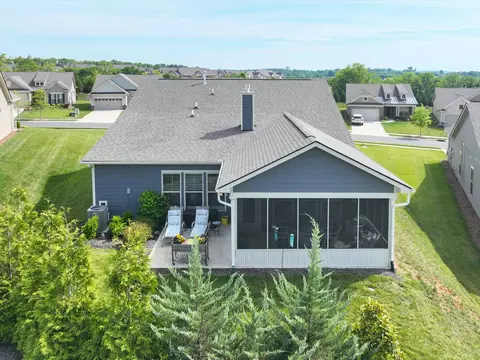 Exterior - 1055 Sumner Grv, Spring Hill, TN 37174 photo 5 of 6