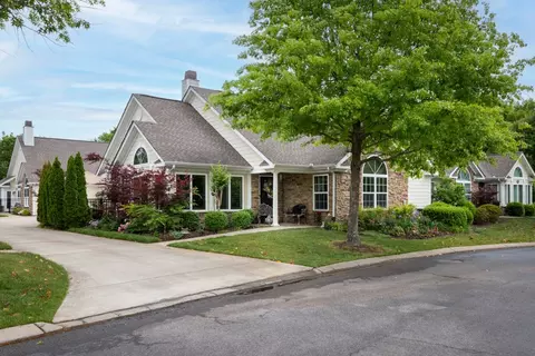 825 Browns Ln #1001, Gallatin, TN 37066
