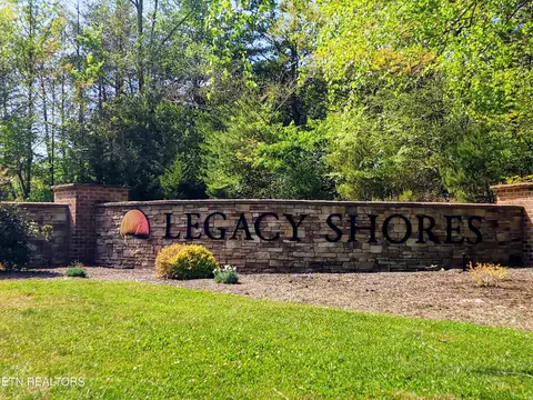 88 Red Wing Dr, Vonore, TN 37885