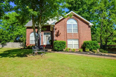 102 Koleberg Ct, Hendersonville, TN 37075