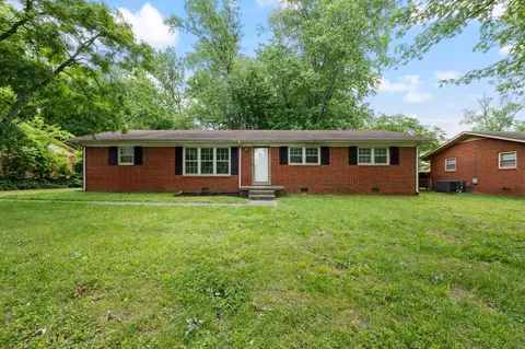1822 Susan Dr, Murfreesboro, TN 37129
