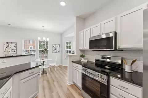 Kitchen - 7100 Wheat Rd, Fairview, TN 37062 photo 3 of 4