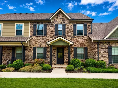 5628 Maples Retreat Dr, Murfreesboro, TN 37127