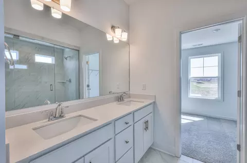 Bath - 4933 Kai Dr, Murfreesboro, TN 37129 photo 4 of 5