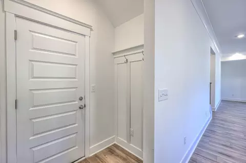 Entry Way - 4933 Kai Dr, Murfreesboro, TN 37129 photo 6 of 7