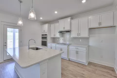 Kitchen - 4933 Kai Dr, Murfreesboro, TN 37129 photo 4 of 5