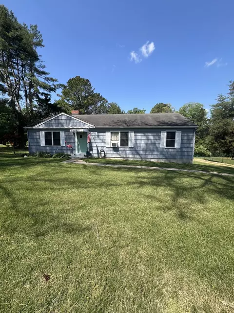 907 Camellia Dr, Columbia, TN 38401