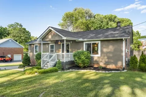 504 Lookout Dr, Columbia, TN 38401