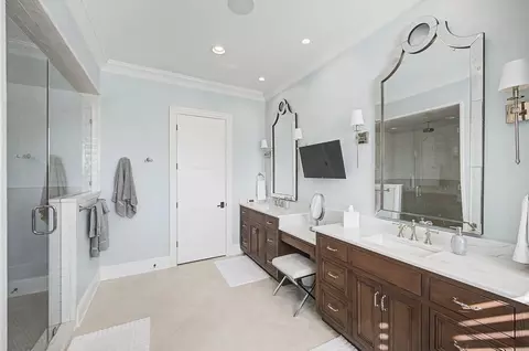 Bath - 1204 Echo Ln, Franklin, TN 37069 photo 4 of 10
