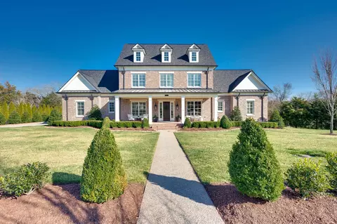 Exterior - 1204 Echo Ln, Franklin, TN 37069 photo 8 of 25