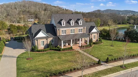 Exterior - 1204 Echo Ln, Franklin, TN 37069 photo 23 of 25