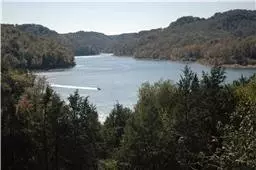 18 Allens Bend Rd, Smithville, TN 37166