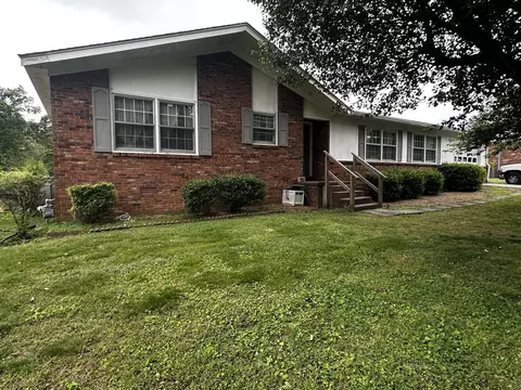 1580 Branch Dr, Lawrenceburg, TN 38464