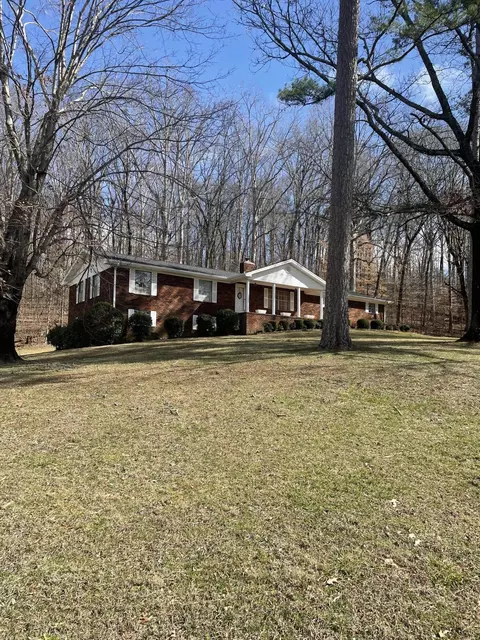 213 SE Dunn Farm Rd SE, Cleveland, TN 37323