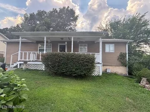 1608 SE Perry St, Cleveland, TN 37311