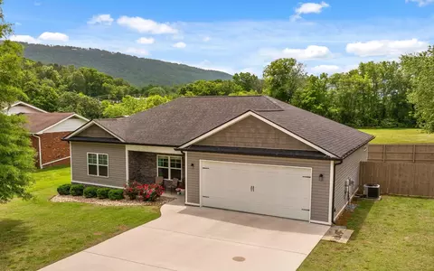3212 Parker Ln, Chattanooga, TN 37419